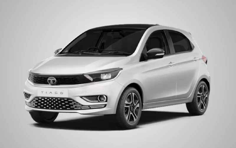 Tiago Pristine White